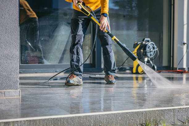 Best Roof Pressure Washing  in Maeser, UT